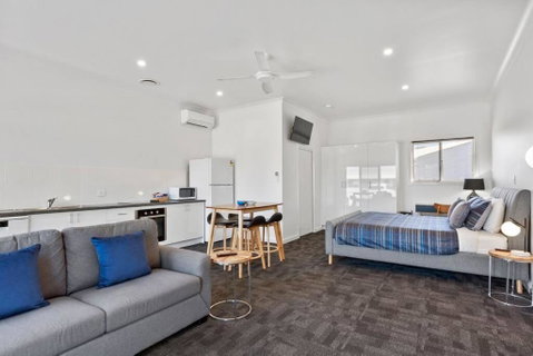 Port Lincoln Shark Apartment 6 - Kawana Tourism 0