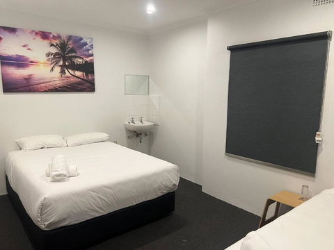 Plantation Hotel Coffs Harbour - Kawana Tourism 1