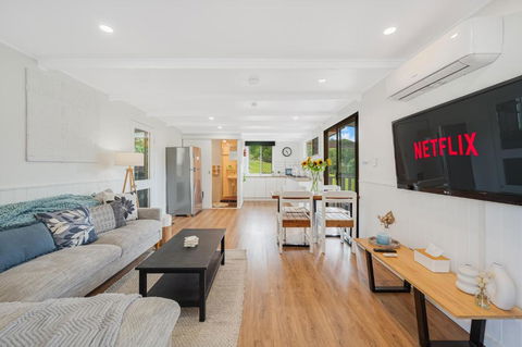 Pet Friendly Cozy Cabin - Kawana Tourism 0