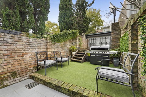 Pet Friendly Paddo Terrace - Kawana Tourism 3