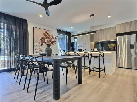 RAM, Alpine Getaways - Kawana Tourism 0