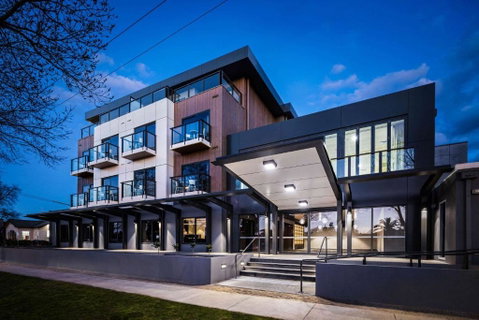 Quality Hotel Lakeside - Kawana Tourism 0