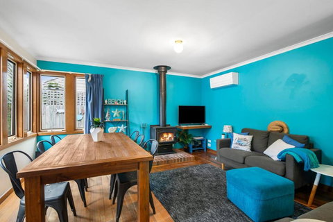 Price On The Beach 2c - Kawana Tourism 1