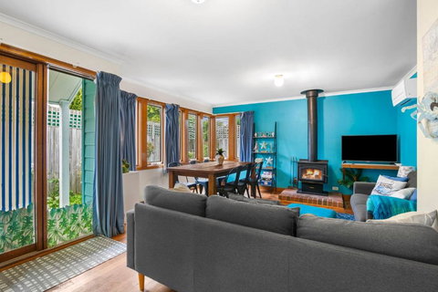 Price On The Beach 2c - Kawana Tourism 2