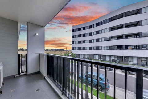 Prime 1BR Apt In Williams Landing W Parking - Kawana Tourism 3