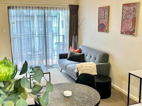 Prime Location 1 Bdr Apt In Perth - Kawana Tourism 3