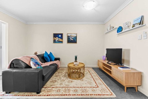 Prime Perth Apartment - Kawana Tourism 1
