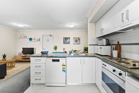 Prime Perth Apartment - Kawana Tourism 3
