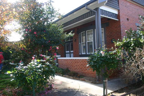 Primrose Cottage - Kawana Tourism 1