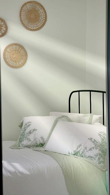 Private Bath Garden View Guest Room Pet Friendly - Kawana Tourism 1