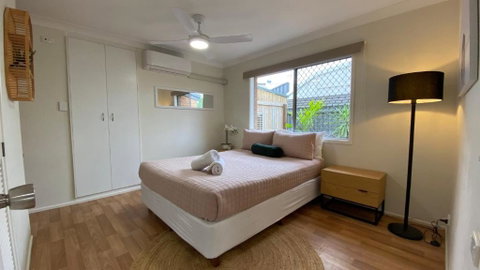 Private Guesthouse - Pet Friendly - Walk To Beach - Kawana Tourism 0