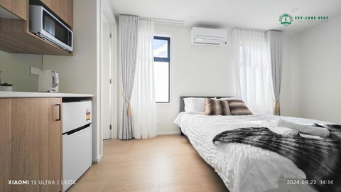 Private Suite With Queen Bed TV - Room 11 - Kawana Tourism 0