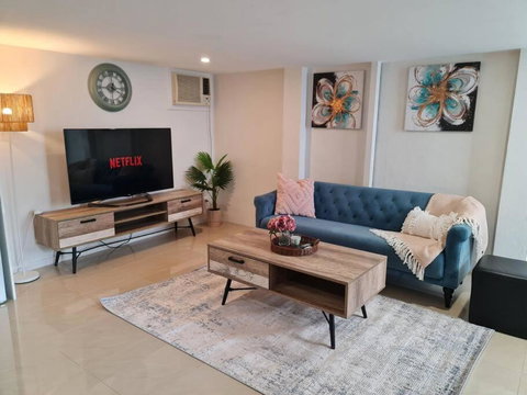 Private & Cosy Two Storey Guest House - Kawana Tourism 0