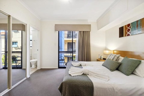 Prized Perth Retreat 1BDR - Kawana Tourism 2