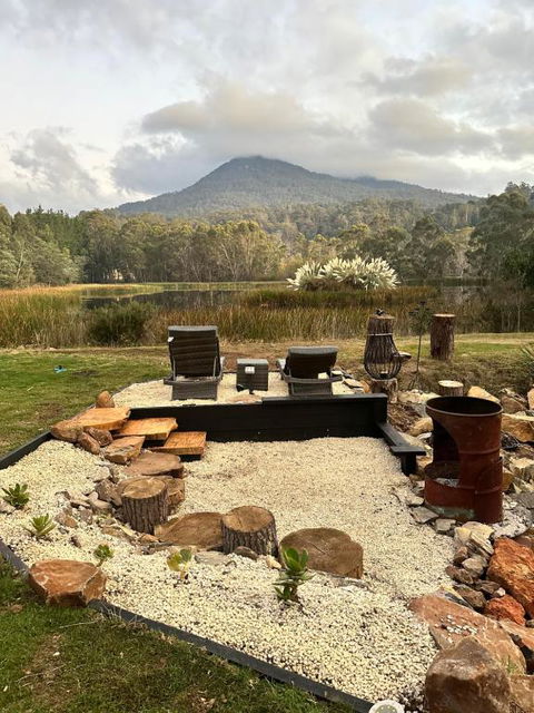 Quamby Bluff Lake House, Deloraine, Tasmania - Kawana Tourism 2