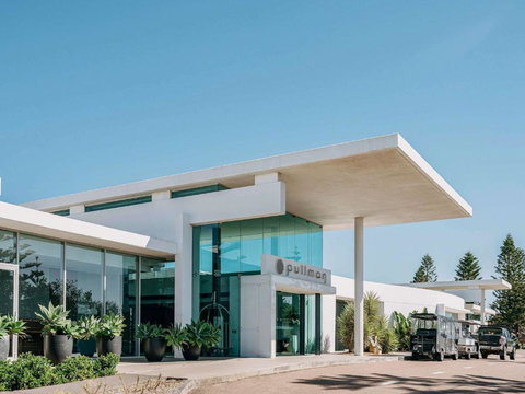 Pullman Magenta Shores Resort - Kawana Tourism 1