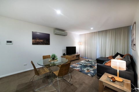 Quayside 127 - Kawana Tourism 3