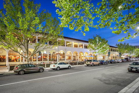 Quest Canberra - Kawana Tourism 0