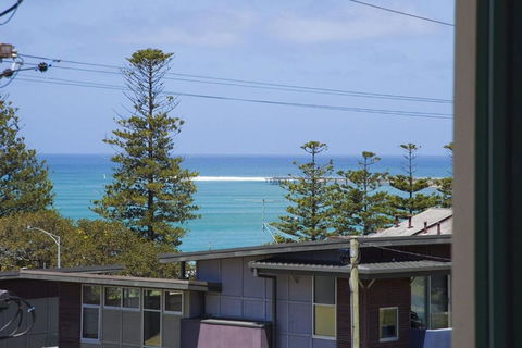 Questa E Bella - Kawana Tourism 1