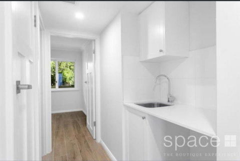 Quintessential Oceanview Apartment In Cottesloe - Kawana Tourism 0