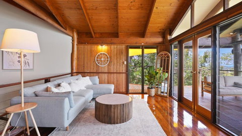 Rainforest Treehouse Sanctuary - With Ocean Views - Kawana Tourism 3