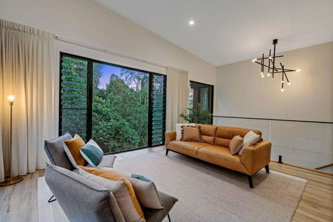 Rainforest Villa: Luxe Escape - Kawana Tourism 1