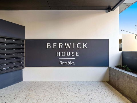 Rambla @ Berwick House - Kawana Tourism 2