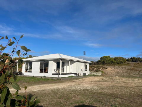 Ramblers Croft - WiFi Pet Friendly Inside - Kawana Tourism 0