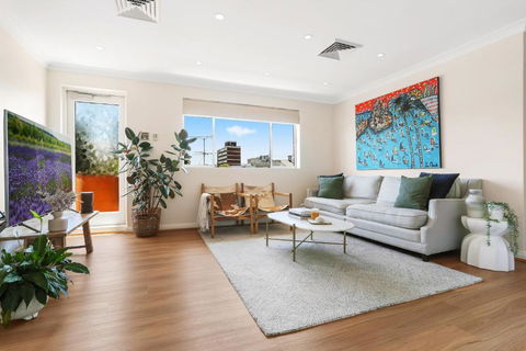 Randwick L 3 Bedroom Apartment + Parking - Kawana Tourism 0