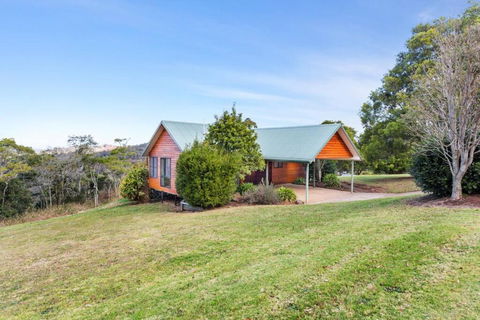 Ravensbourne Escape- Stella Luna - Kawana Tourism 0