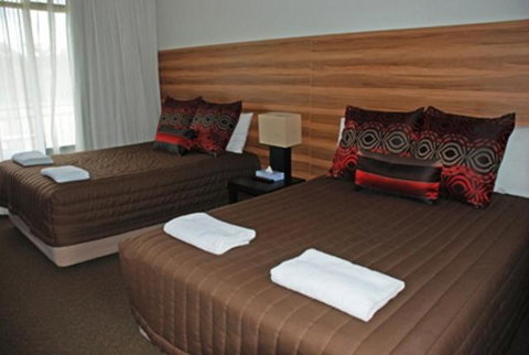 Red Cedars Motel - Kawana Tourism 1