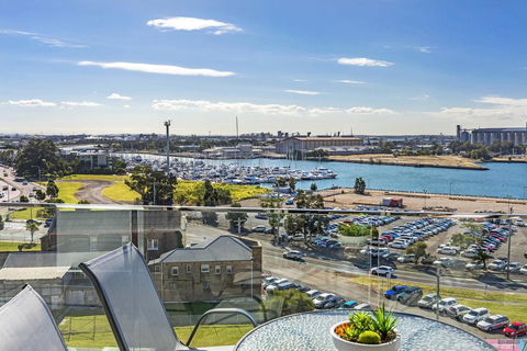 Astra Apartments Newcastle - Kawana Tourism 0