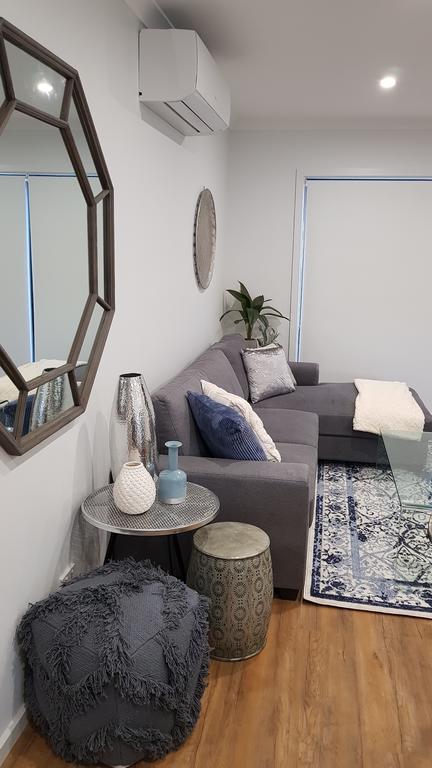 At Home Apartments - Kawana Tourism 3