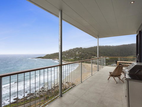 At Wye Eyrie With Arguably The Best Views In Town - Kawana Tourism 0