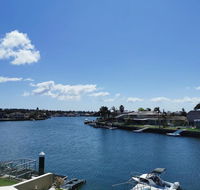 Attached Self Service Waterfront Whole Villa - Sydney - Kawana Tourism