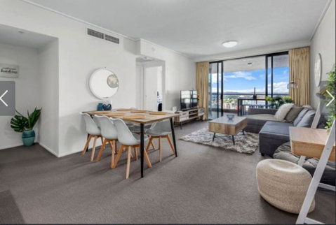 AU1 - Long Stay W Balcony RiverViews Fast WiFi - Kawana Tourism 1