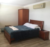 Aussie Hotel  Motel - Kawana Tourism