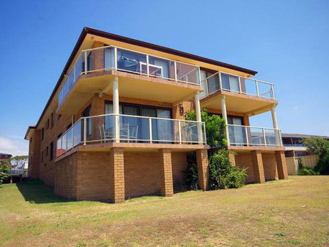 Avilla Court 2 - Kawana Tourism 2