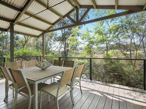 Avoca Beach Living - 84 Avoca Drive, Avoca Beach - Kawana Tourism 0