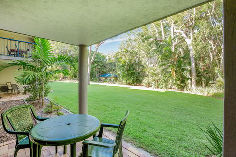Baden 35 - Rainbow Shores, Walk To Beach, Pools, Tennis Court - Kawana Tourism 2