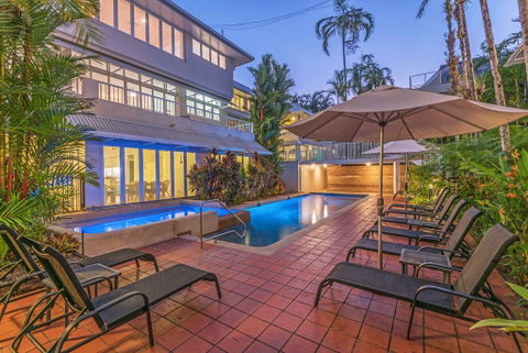 Balboa Apartments - Kawana Tourism 1