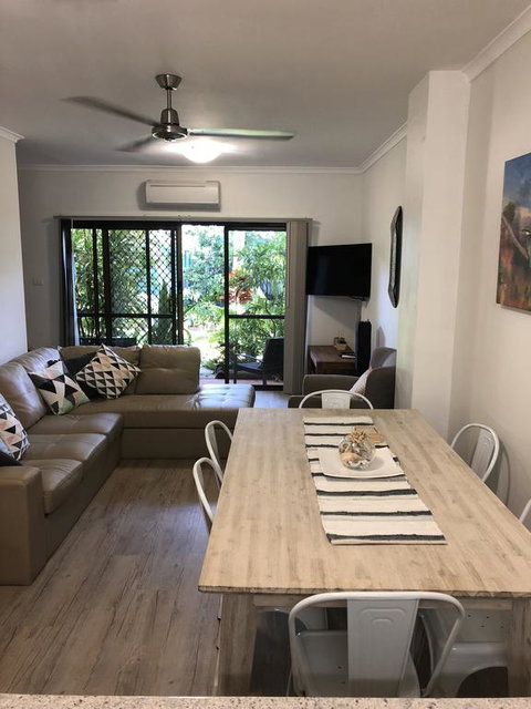 Balcony Apartment Port Douglas - Kawana Tourism 0