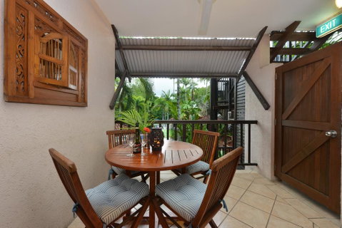 Bale 19 @ Hibiscus - Kawana Tourism 1