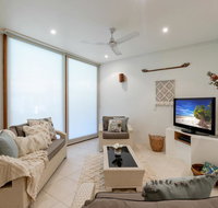 Balinese Beachfront Villa - Kawana Tourism