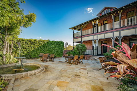 Ballina Manor Boutique Hotel - Kawana Tourism 1