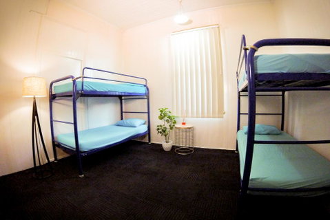 Banana Bender Backpackers - Kawana Tourism 1