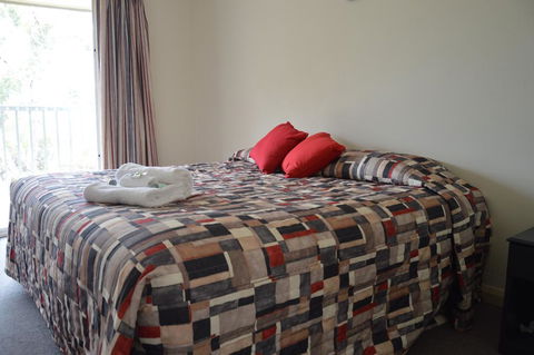 Bathurst Goldfields Motel - Kawana Tourism 1