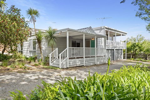 BAYSHORE - DROMANA - Kawana Tourism 0