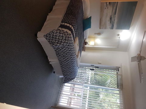 Bayshores Holiday Apartments - Kawana Tourism 3