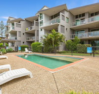BEACH BLISS LUXURIOUS APARTMENT with POOL - Kawana Tourism